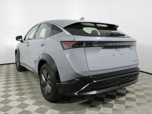 Used 2024 Nissan Ariya FWD image 32