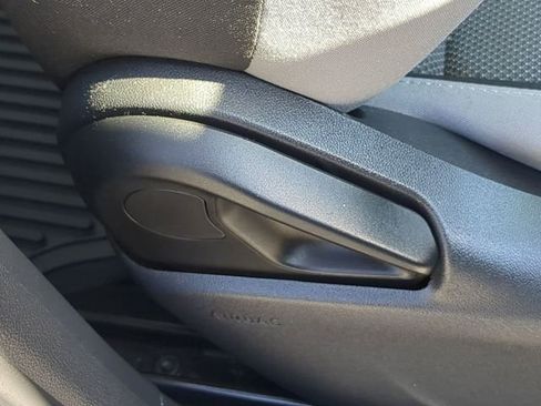 Used 2024 Volkswagen Taos S image 39