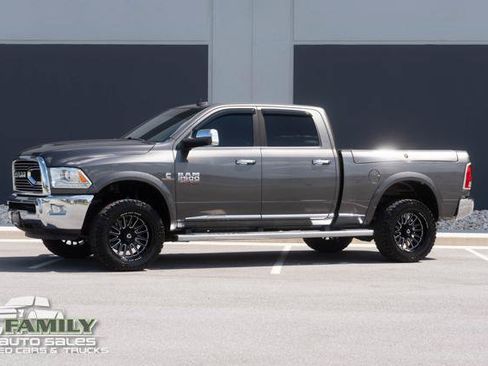 Used 2016 RAM 2500 Limited AWD/4WD image 2