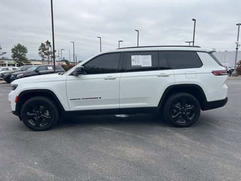 Used 2023 Jeep Grand Cherokee L Limited w/ Luxury Tech Group II AWD/4WD image 6