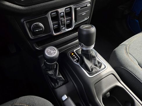 New 2026 Jeep Gladiator Sport image 23