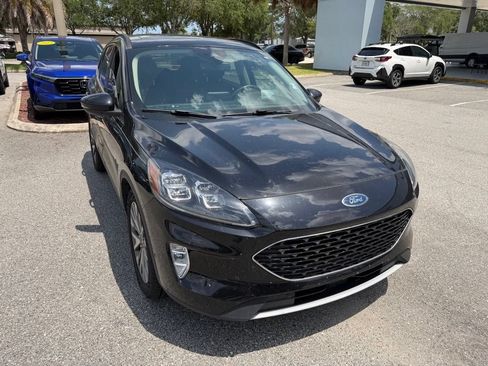 Used 2020 Ford Escape Titanium FWD image 12
