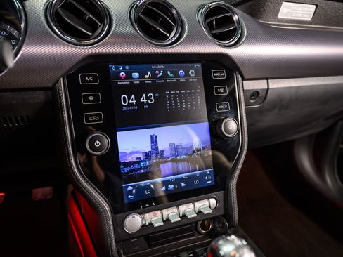 Used 2016 Ford Mustang GT image 39