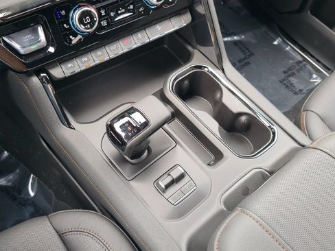 New 2026 GMC Sierra 1500 AT4 w/ AT4 Premium Package AWD/4WD image 16