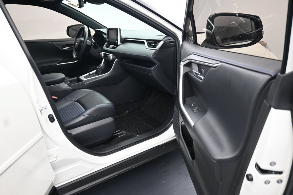 Used 2020 Toyota RAV4 XSE w/ All Weather Liner Package AWD/4WD image 12