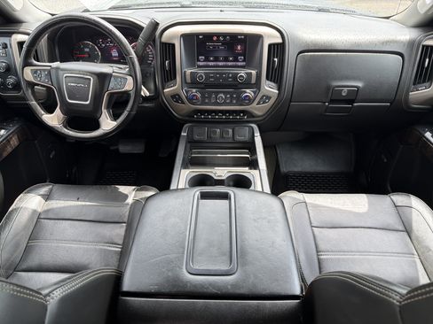 Used 2015 GMC Sierra 2500 Denali w/ Duramax Plus Package AWD/4WD image 21