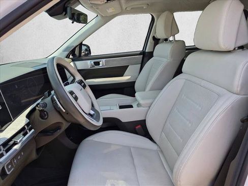 Used 2025 Hyundai Santa Fe Calligraphy FWD image 11