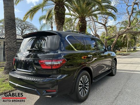 Used 2024 Nissan Armada SL w/ Midnight Edition Package image 5