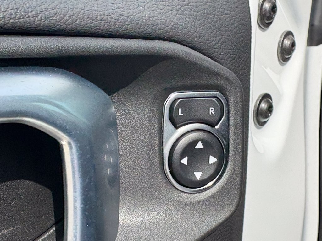 New 2026 Jeep Wrangler Unlimited Sahara AWD/4WD image 20