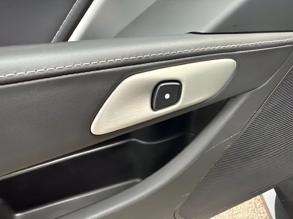 Used 2017 Chevrolet Corvette Z06 RWD image 11