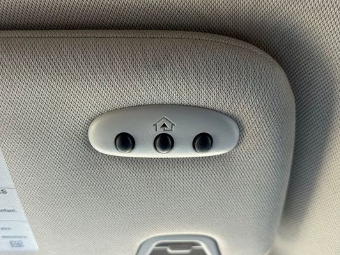 Used 2021 Ford Edge SEL w/ Convenience Package image 35