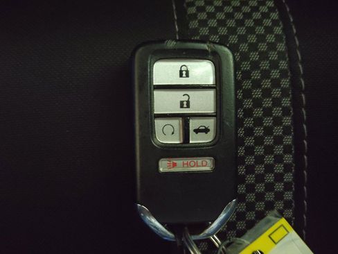 Used 2021 Honda Civic Sport image 32