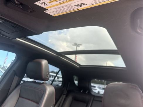 Used 2022 Chevrolet Equinox RS w/ RS Leather Package AWD/4WD image 20