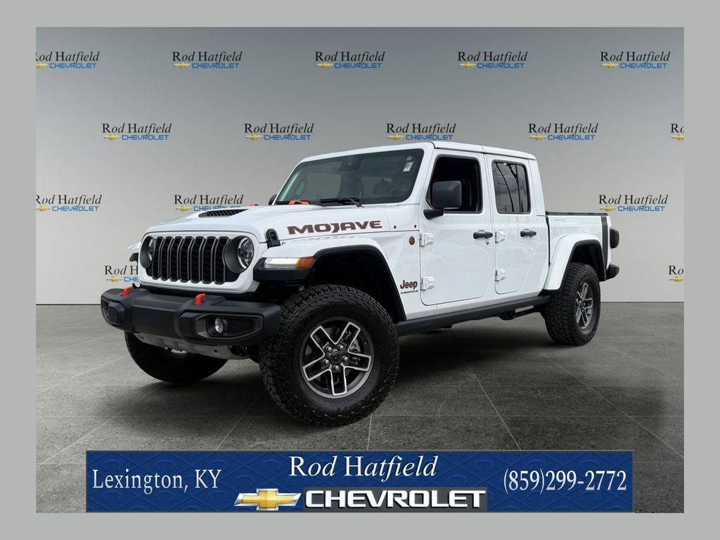 Used 2025 Jeep Gladiator Mojave AWD/4WD image 1