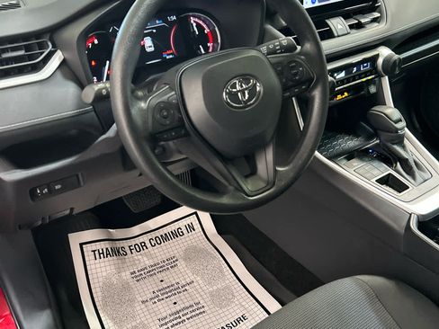Certified 2025 Toyota RAV4 LE AWD/4WD image 9