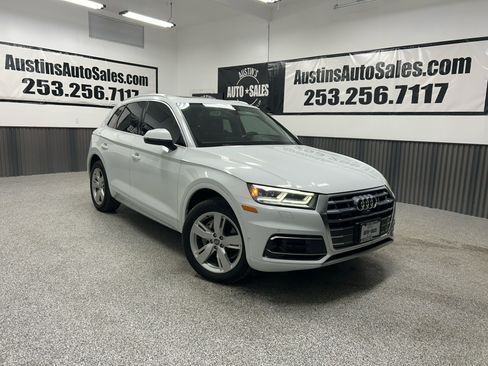 Used 2019 Audi Q5 Prestige w/ Prestige Package image 1
