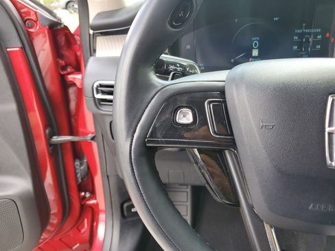 Used 2023 Lincoln Corsair Reserve image 24