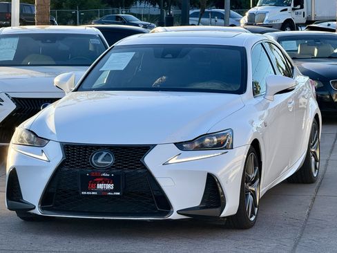 Used 2019 Lexus IS 300 F Sport w/ F Sport Package RWD image 3