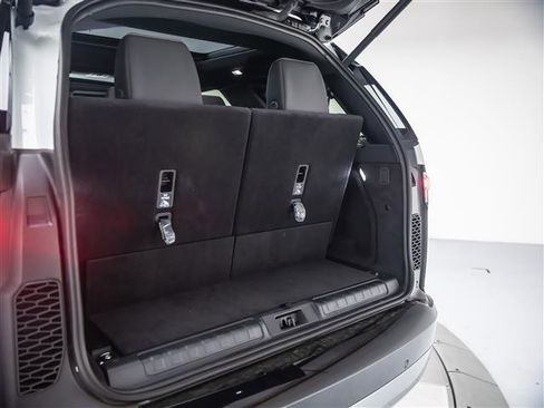 New 2026 Land Rover Discovery Limited Edition AWD/4WD image 32