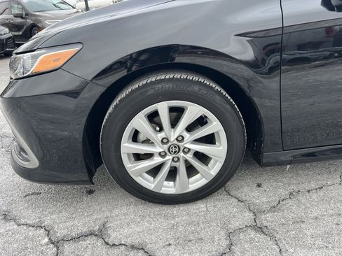 Used 2023 Toyota Camry LE image 12