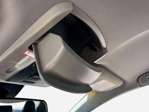 Certified 2023 Toyota Camry SE FWD image 32