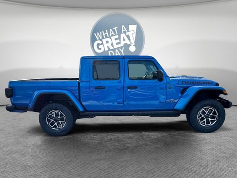 New 2026 Jeep Gladiator Rubicon w/ Safety Group AWD/4WD image 9