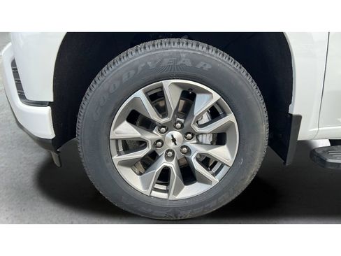 Certified 2022 Chevrolet Silverado 1500 RST AWD/4WD image 35