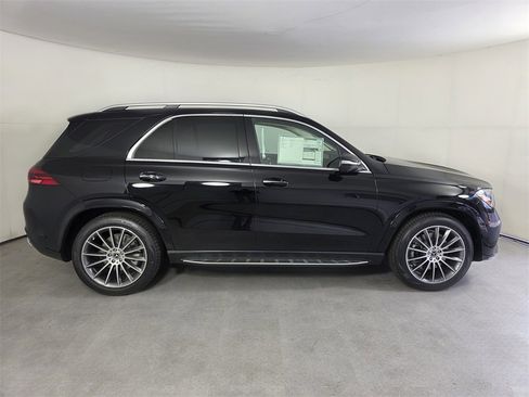 New 2026 Mercedes-Benz GLE 450 4MATIC image 3