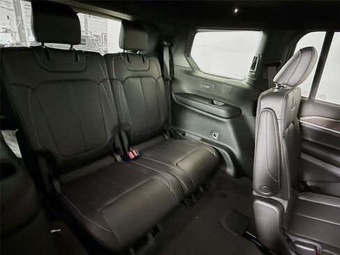 New 2026 Jeep Grand Cherokee L Limited AWD/4WD image 22