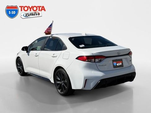 Certified 2025 Toyota Corolla SE w/ Convenience Package image 3