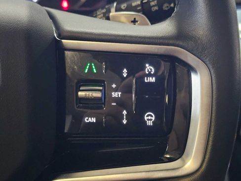 Used 2023 Land Rover Discovery Sport SE R-Dynamic AWD/4WD image 17