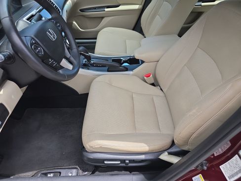 Used 2014 Honda Accord Touring image 21