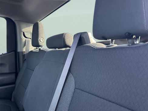 Used 2022 Chevrolet Silverado 1500 Custom image 60