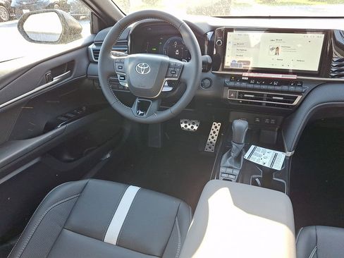 New 2026 Toyota Camry SE image 10