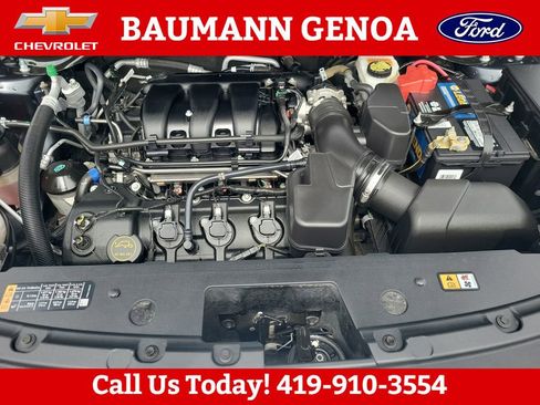 Used 2019 Ford Explorer XLT w/ Equipment Group 202A AWD/4WD image 22