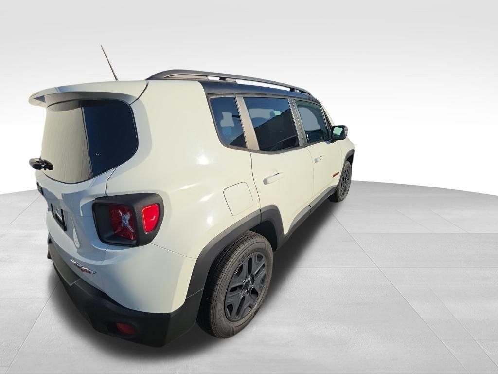 Used 2018 Jeep Renegade Trailhawk AWD/4WD image 7