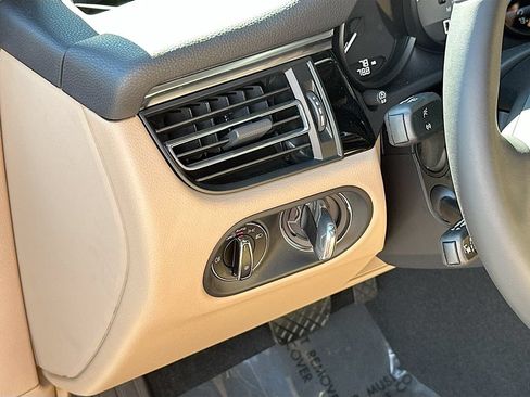 New 2026 Porsche Macan S AWD/4WD image 11