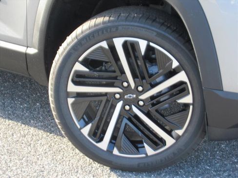 New 2026 Chevrolet Equinox RS w/ Convenience Package III image 7