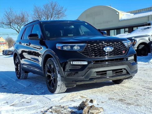 Certified 2023 Ford Explorer ST w/ Equipment Group 401A image 6