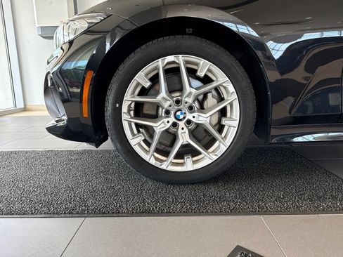 Used 2025 BMW 330i xDrive Sedan w/ Convenience Package AWD/4WD image 10
