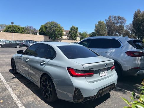 Certified 2025 BMW M340i xDrive w/ Premium Package AWD/4WD image 4