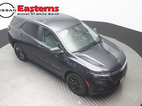 Used 2022 Chevrolet Equinox LS w/ LS Convenience Package image 3