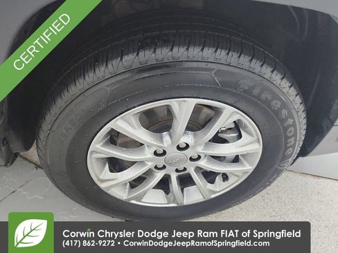 Used 2022 Jeep Cherokee Latitude Lux w/ Sun & Sound Group AWD/4WD image 32
