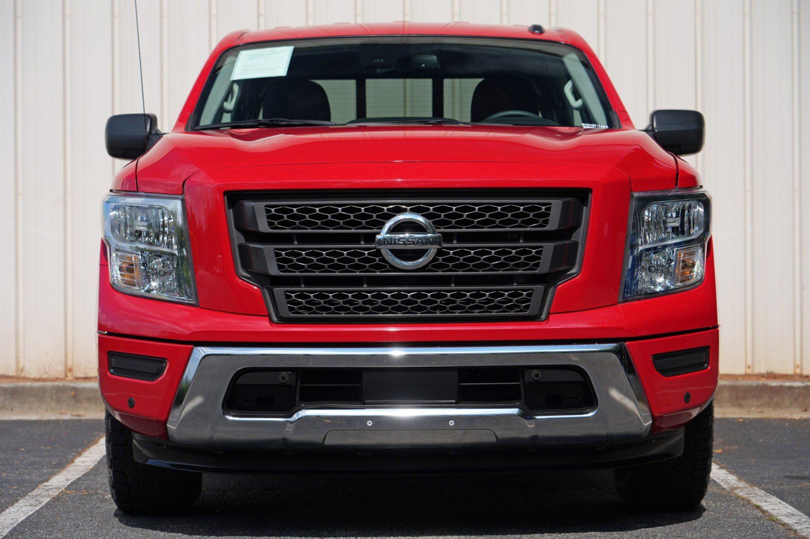 Used 2021 Nissan Titan SV w/ SV Convenience Package RWD image 6