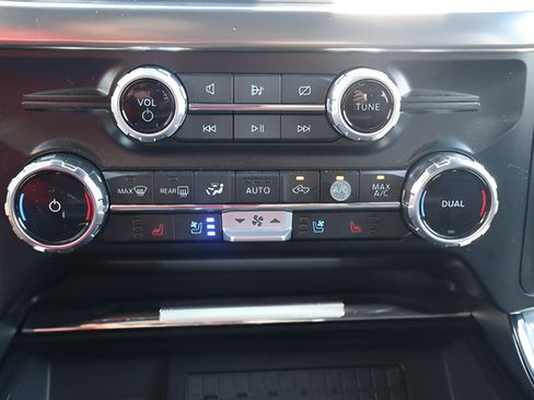 Used 2023 Ford F150 Lariat w/ Equipment Group 502A High AWD/4WD image 38