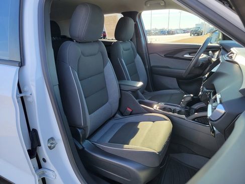 Used 2021 Chevrolet TrailBlazer LT w/ Convenience Package image 8