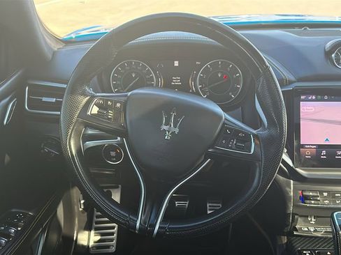 Used 2022 Maserati Ghibli F Tributo RWD image 25