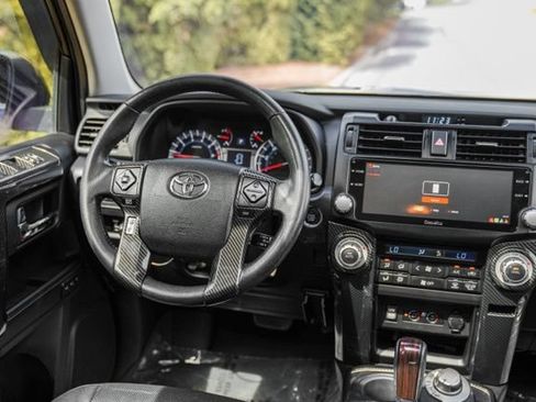 Used 2018 Toyota 4Runner Limited AWD/4WD image 24