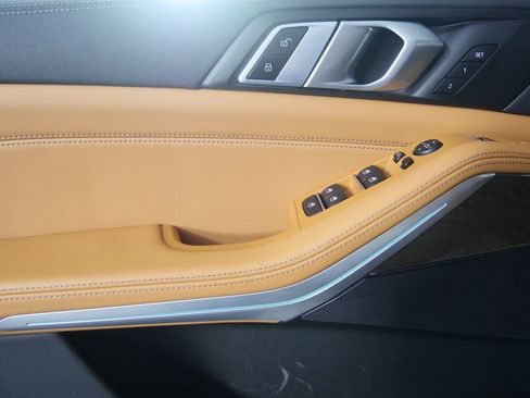 Certified 2023 BMW X5 sDrive40i w/ Climate Comfort Package image 8