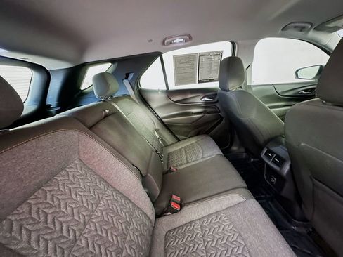 Used 2023 Chevrolet Equinox LT w/ Driver Convenience Package image 28